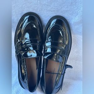 Penny loafers, black, size 6, New